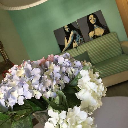 Apartamento Resident St Agata Appartament Artist Marina di Massa Exterior foto